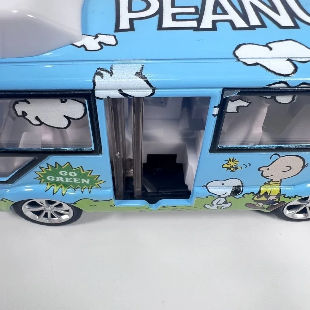 Peanuts Snoopy Rare Yellow‎ Diecast Tour Bus 5
